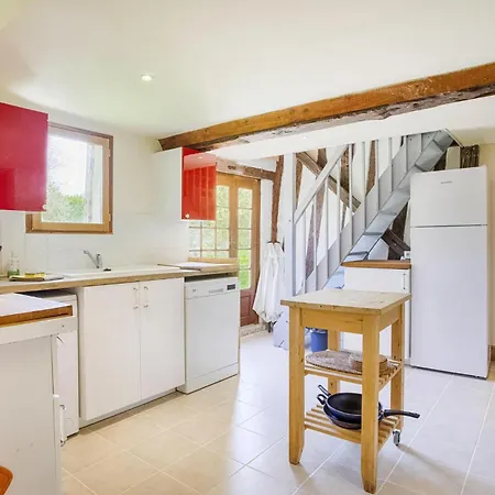 Holiday home 6 Bedroom Gorgeous In St Pierre En Auge *