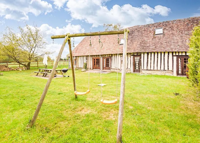 Semesterbostad Amazing In St Pierre En Auge Vieux-Pont