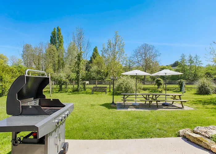 Semesterbostad Amazing In St Pierre En Auge